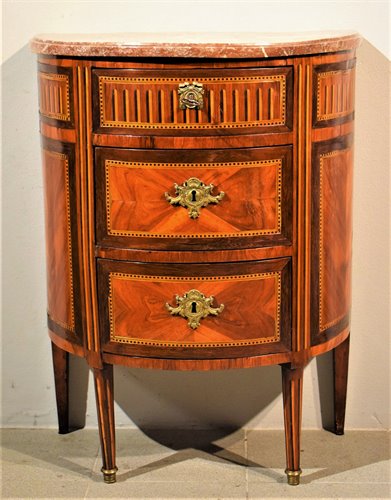 Small half -moon chest of drawers Louis XVI